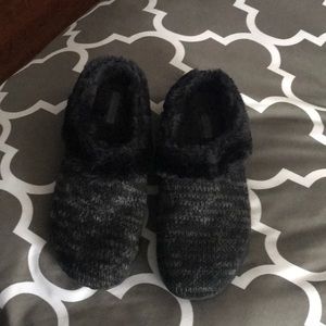 Skechers Form Fit Memory Foam slippers